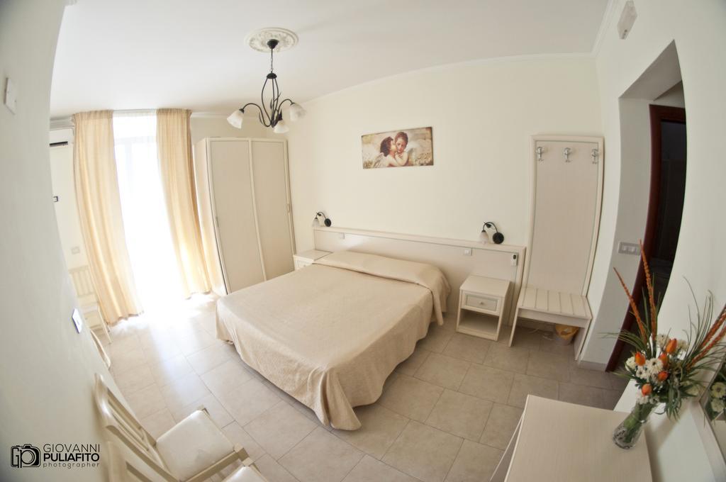 Rs San Sebastiano Holidays Ачиреале Номер фото